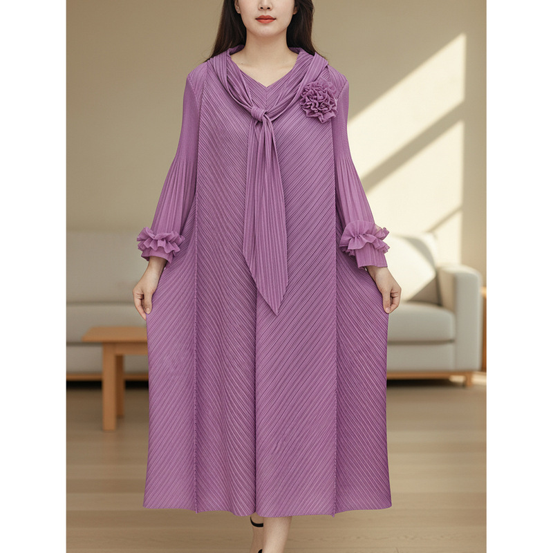 Pleated Long Dress, New Fashionable Elegant, Half Turtleneck, Loose Large Size, Pleated Floral Pattern, Western Style Bottoming Skirt