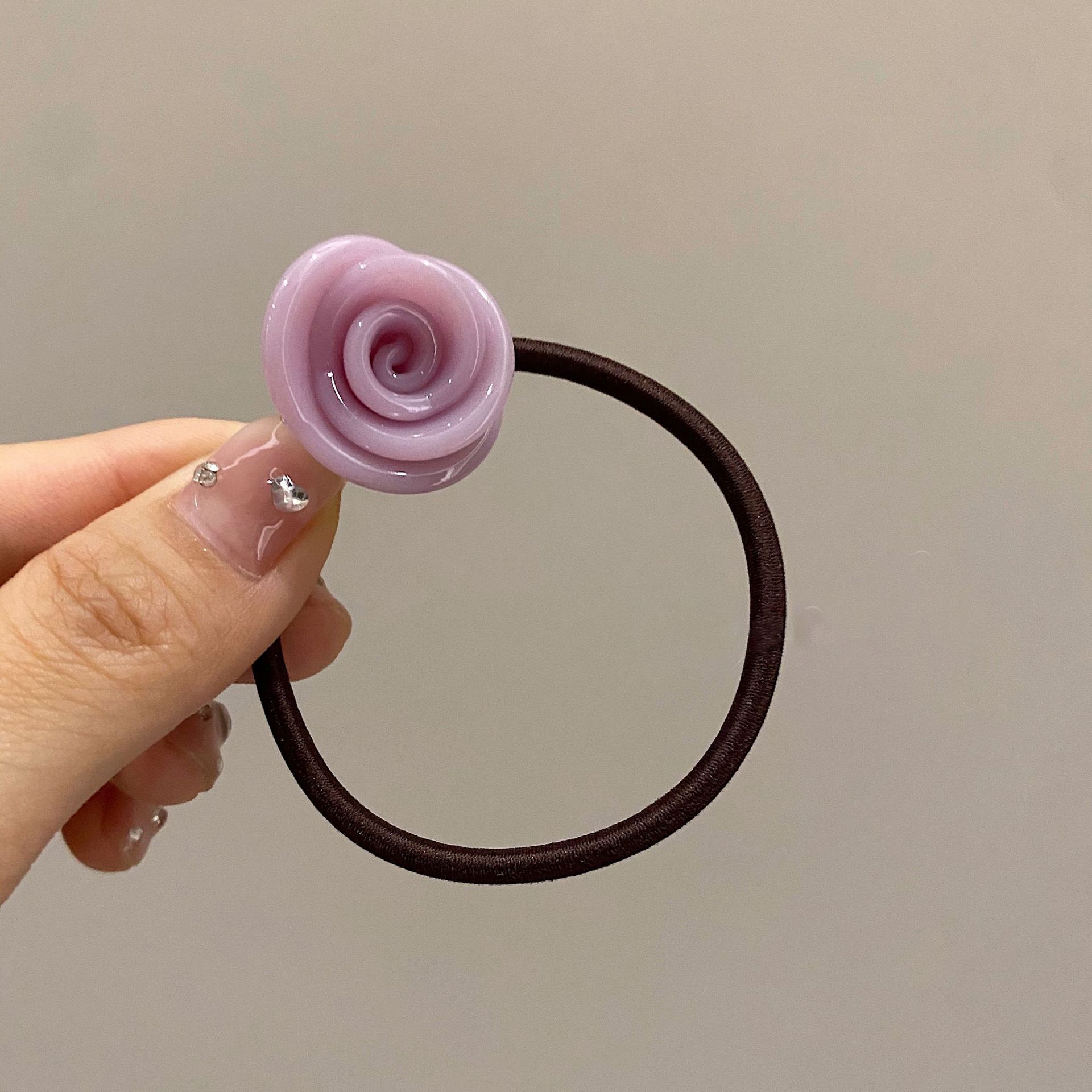 Hårsnodd med rosblomma för damer sött akrylhårband hästsvans_voghion.com