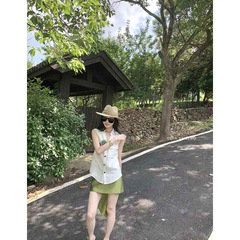 Ouyang Laoqianfeng リネンノースリーブシャツ女性の夏のデザインニッチレトロシャツベストトップ