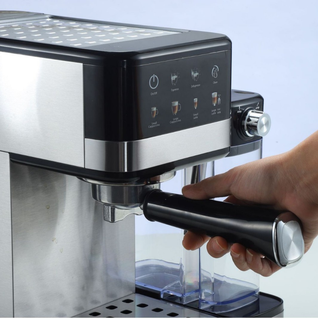 La fábrica produce cafeteras, extracción y concentración semiautomática a alta presión, para obtener muestras, etiquetas de enchufe de logotipo personalizadas.