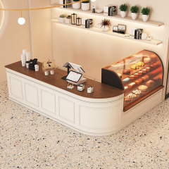 甘い店のミルクティー店のカウンターのケーキパンの会計レジの喫茶店は食事台の受付台を取ります。