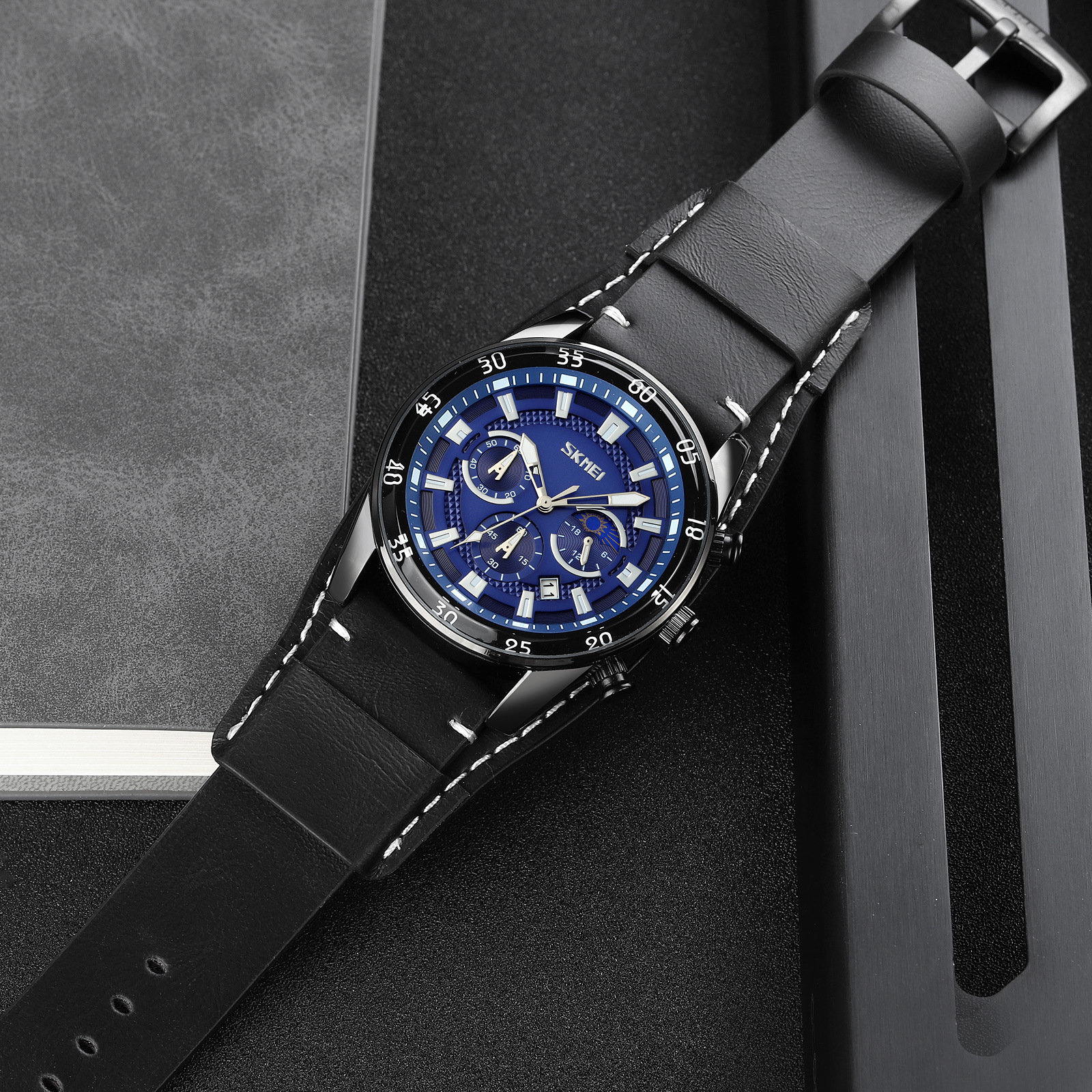 Momento de belleza para hombres cronógrafo multifuncional reloj de cuarzo muestra fase lunar impermeable reloj de pulsera de correa marrón retro reloj de hombre transfronterizo
