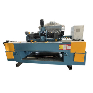 4��8 �����ЙC��ˮ�� �S��ֱ��ԭľ��Ƥ��Aһ�w�C ľ�I�ӹ��O��