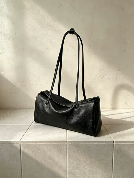 Korean retro leather Boston bowling bag 2026 new niche pillow bag handbag shoulder bag underarm bag