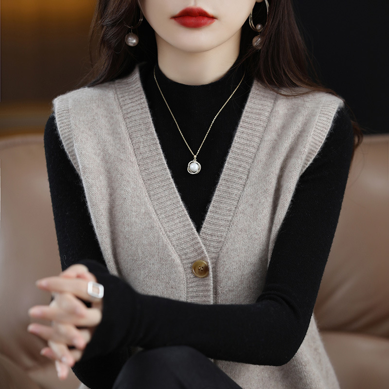 Autumn and Winter New Korean ins Simple Fashionable V-neck Knitted Vest Cardigan Casual Loose Slimming Sleeveless Vest Top for Women Autumn and Winter New Korean ins Simple Fashionable V-neck Knitted Vest Cardigan Casual Loose Slimming Sleeveless Vest Top for Women