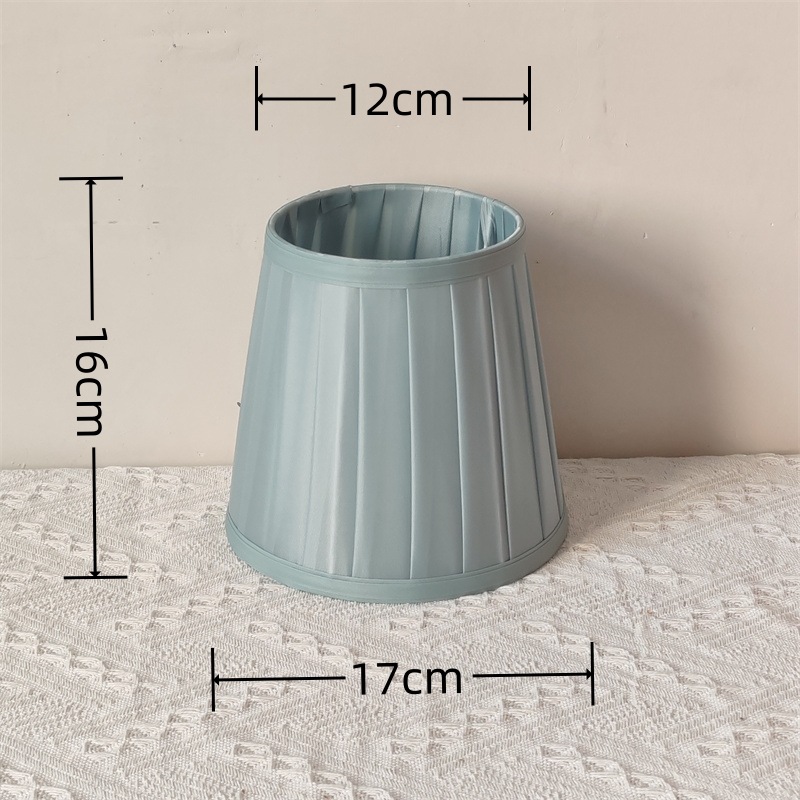 Transfronteriza en stock creativo nórdico simple hecho a mano plisado tela tira pantalla lámpara de mesa lámpara de pared accesorios sombreado