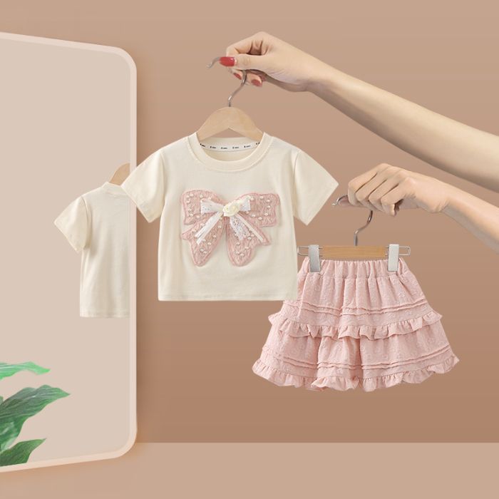 Traje de niña verano 2025 nuevo estilo estilo occidental vestido de verano para bebé falda de niña camiseta de manga corta para niños de dos piezas