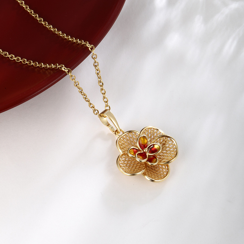 Xuping joyería colgante de flores de color goteo de aceite colgante de seda retro hueco dorado colgante al por mayor
