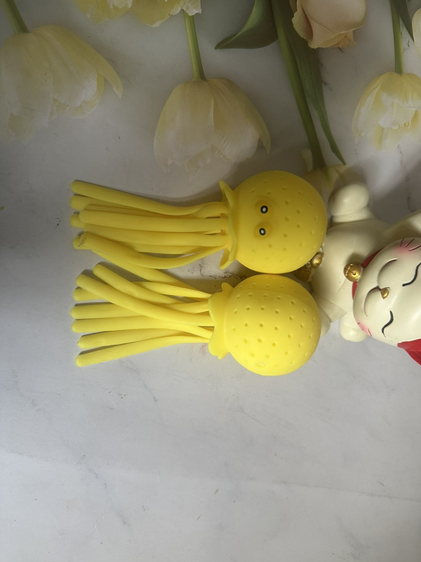 흡수성 문어 노란색