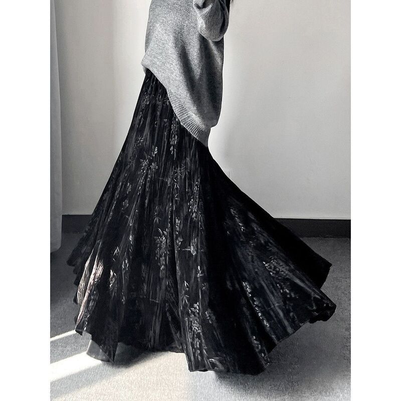 Chinese Style Skirt with Large Hem, Gold Velvet Skirt for Women, Spring, Autumn and Winter Retro Fishtail Skirt, Women's Printed Long Skirt