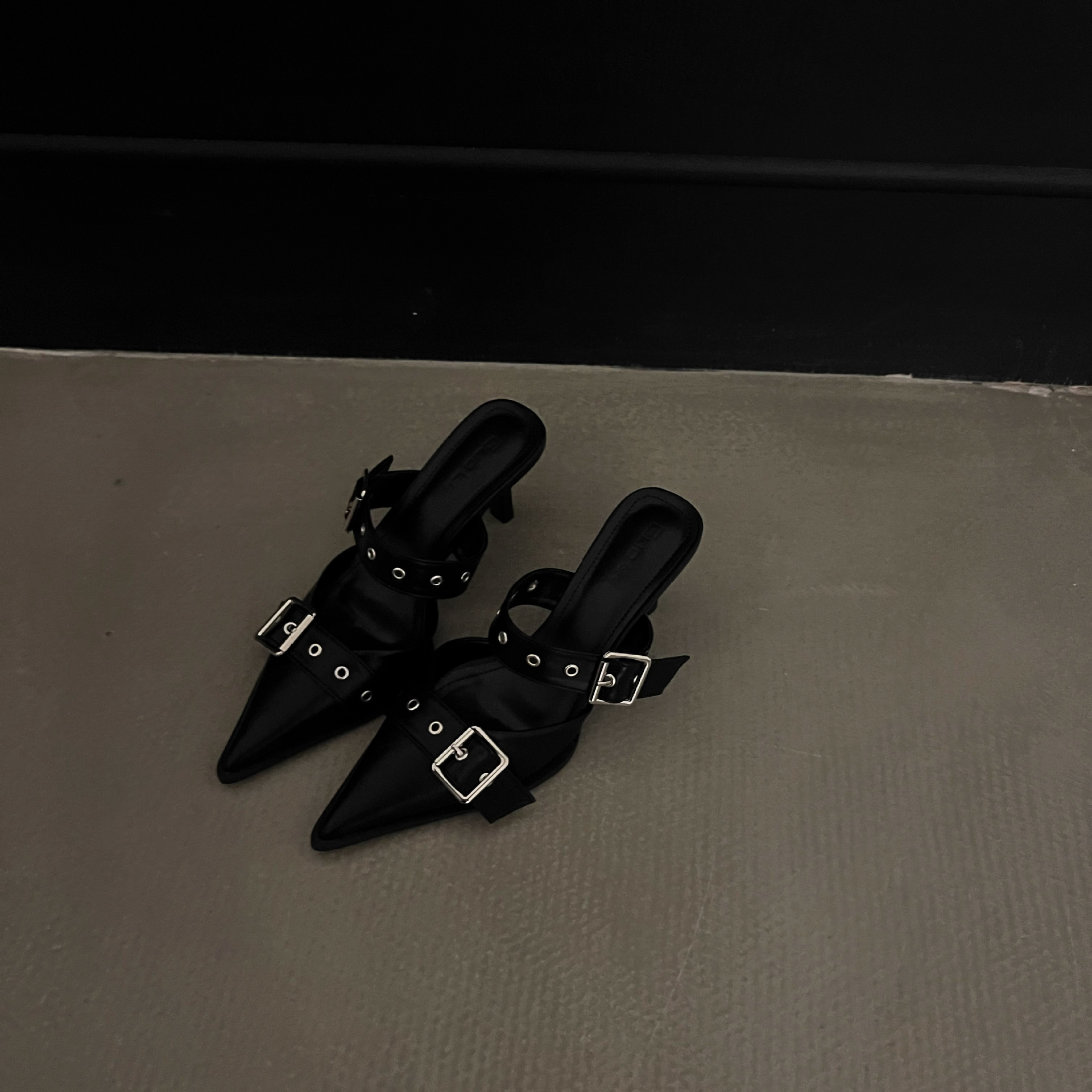 Black [Gao Ding Edition]