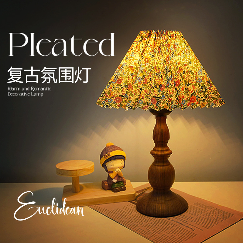 American Style Retro Wood Grain Table Lamp Bedroom Bedside Ironwork Lamp Nordic Simple Living Room Desktop Atmosphere Nostalgic Night Light American Style Retro Wood Grain Table Lamp Bedroom Bedside Ironwork Lamp Nordic Simple Living Room Desktop Atmosphere Nostalgic Night Light
