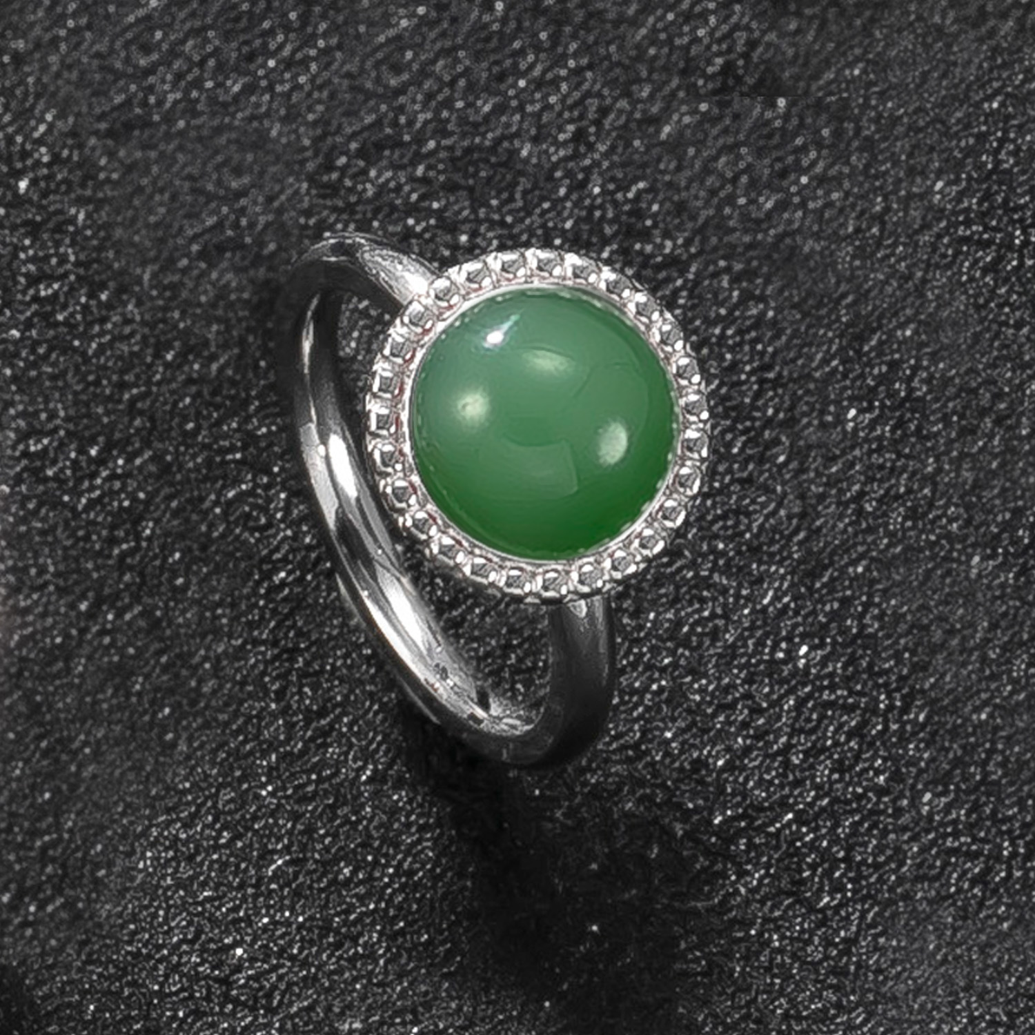 Piedra natural color acero-verde