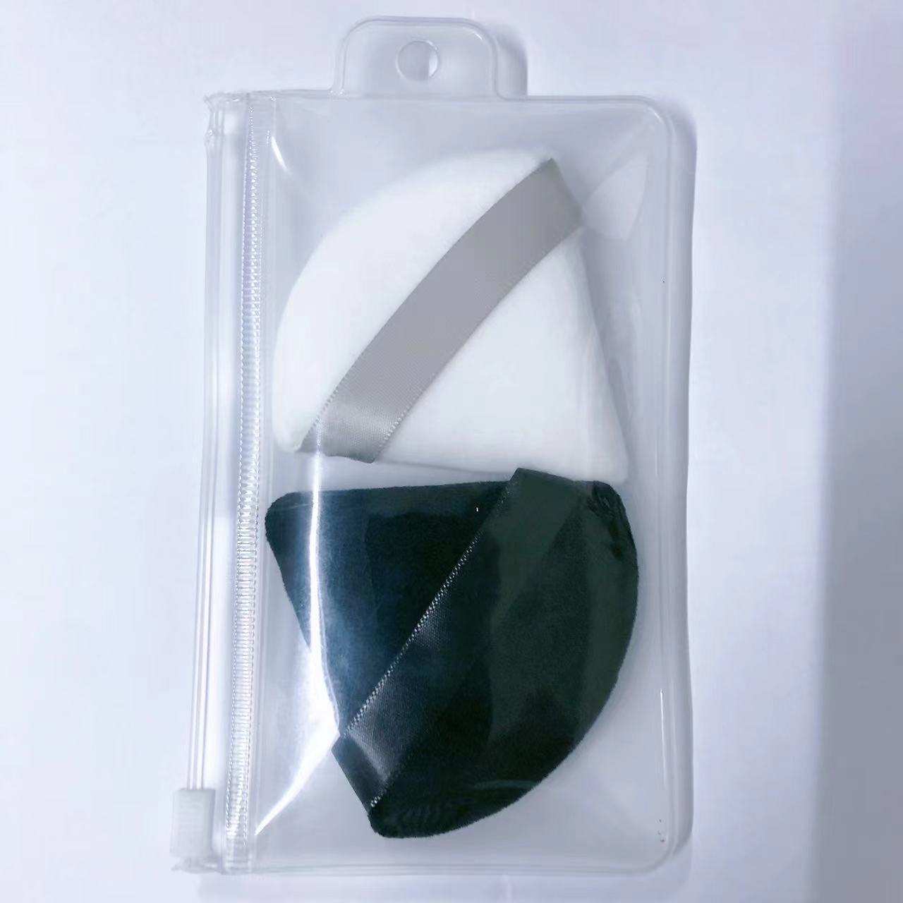 Nuevo triángulo negro soplo de polvo seco en forma de abanico de soplo de maquillaje soplo de polvo de miel mojado y seco herramientas de maquillaje de doble uso transfronterizo exclusivo