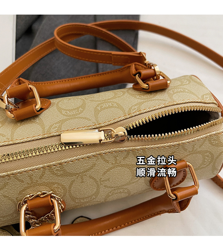 The 2025 summer new small handbag for women, the Boston bag, is casual, versatile, elegant, and has a high level of appearance. It is a trendy hand-held crossbody bag undefined