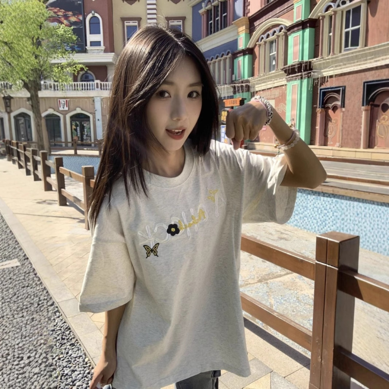 2025 夏の新アメリカンレトロ刺繍綿半袖 Tシャツ女性の怠惰なスタイルイントレンド超人気学生トップ|undefined