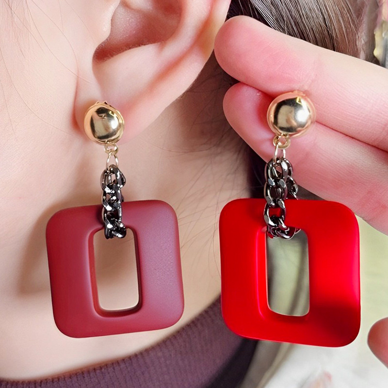 Aretes cuadrados exagerados pernos acrílicos europeos y estadounidenses diseñados con cadenas esmeriladas retro simple pendientes joyas para orejas mujeres