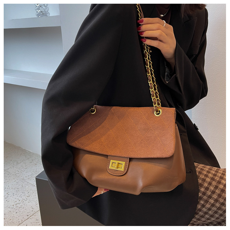 New Fashion Lock Contrast Color Large-capacity Shoulder Handbags Wholesale Nihaojewelry display picture 1