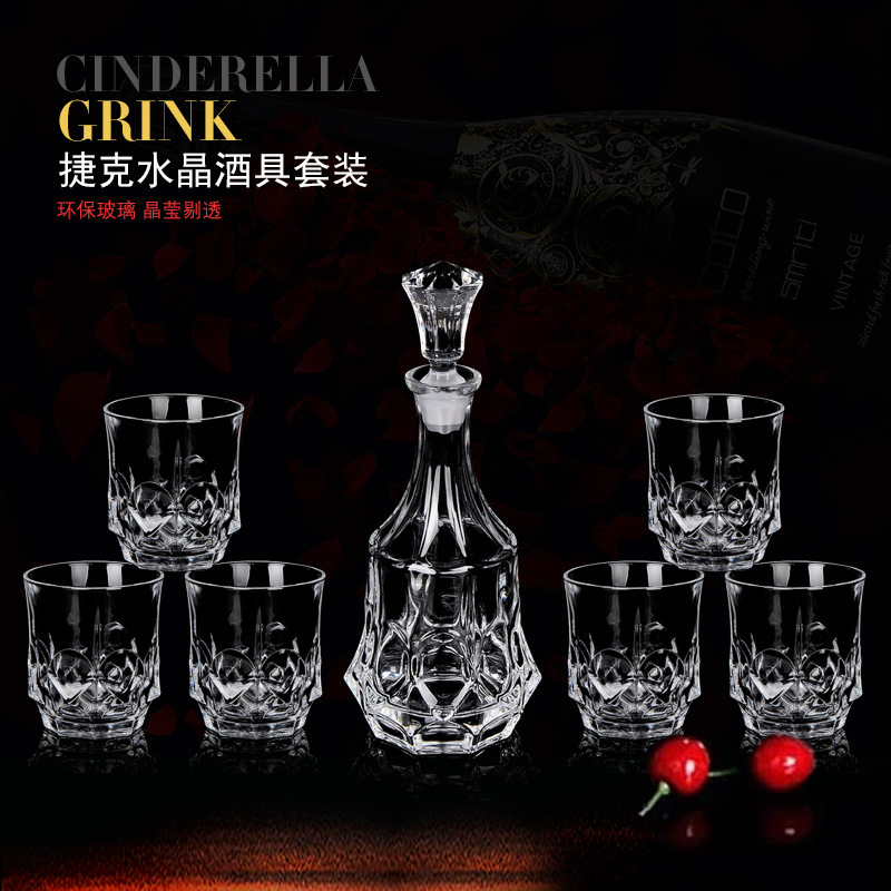 Comercio exterior transfronterizo suministro de alta calidad de vidrio de cristal checo whisky taza de vino casero decanter set de vino