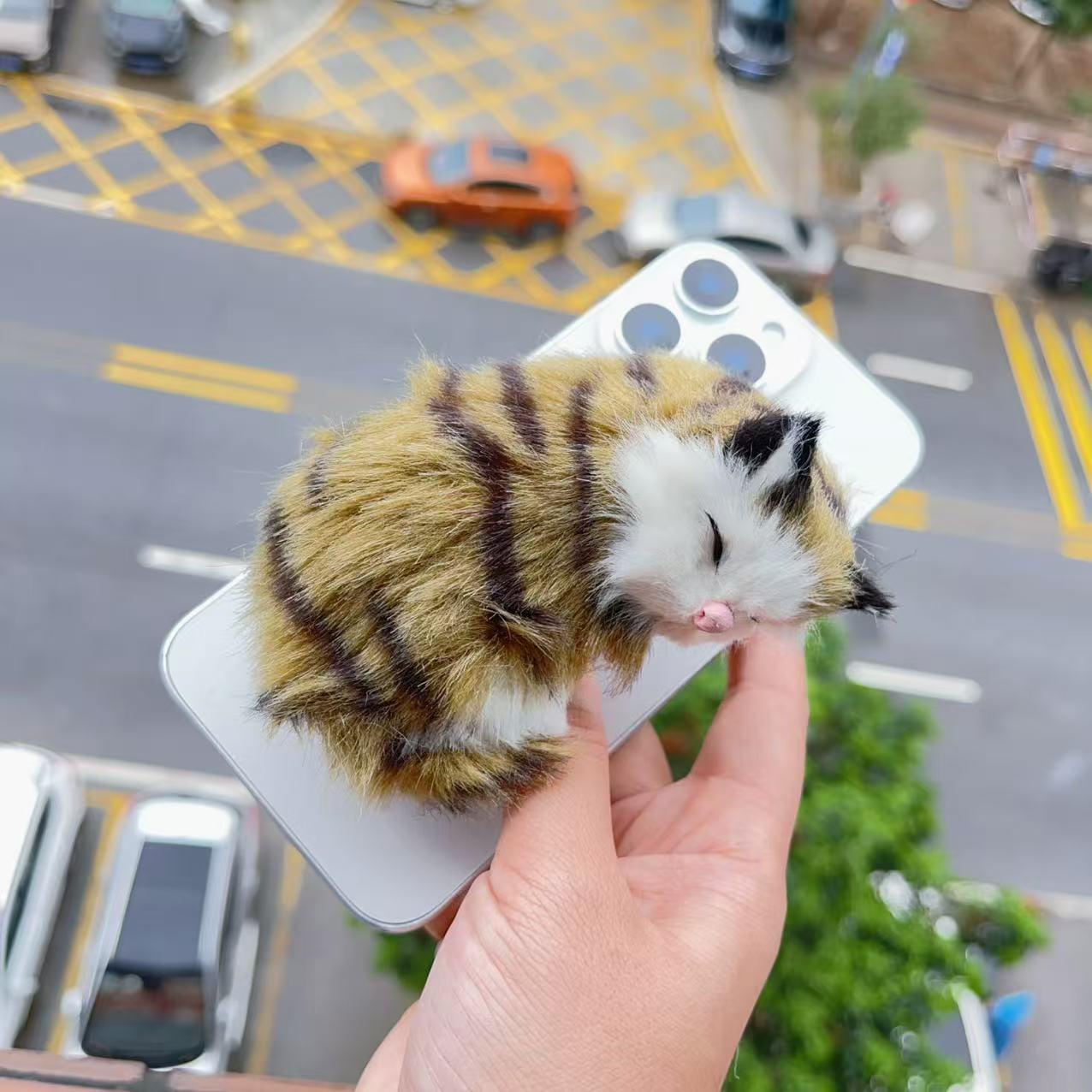 Cat Plastic Cute Airbag Bracket display picture 12