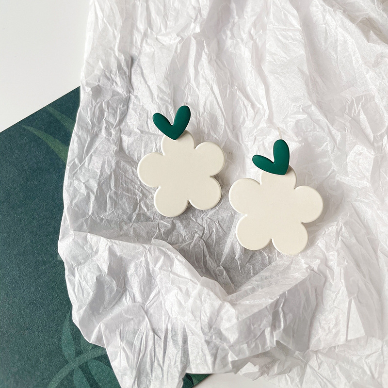fresh love Flower Earrings 2021 new pattern Ear Studs Simplicity temperament Earrings