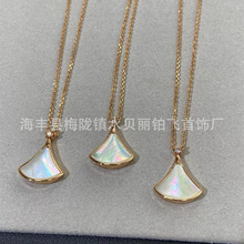 V������ �߼��¿�Сȹ������Ȼ��ؐ�Ƕ�����OӋ�i���Ů���l