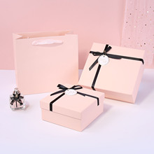 七夕粉色蝴蝶结礼盒天地盖轻奢伴娘伴手礼盒空盒化妆品礼盒高级感