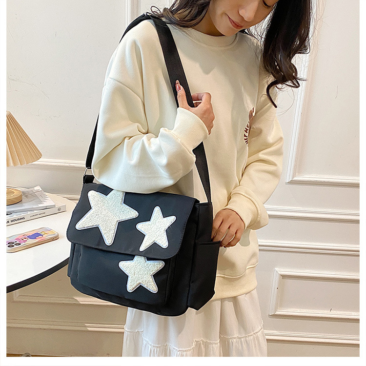Cross-border wholesale large-capacity five-pointed star canvas single-shoulder bag, cute school style crossbody bag, student commuting bag for classes undefined