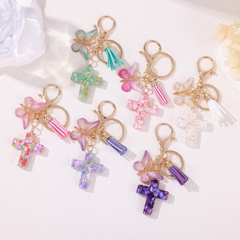 Factory wholesale cross-border tassel butterfly dried flower cross key chain bag pendant European and American vintage key chain women