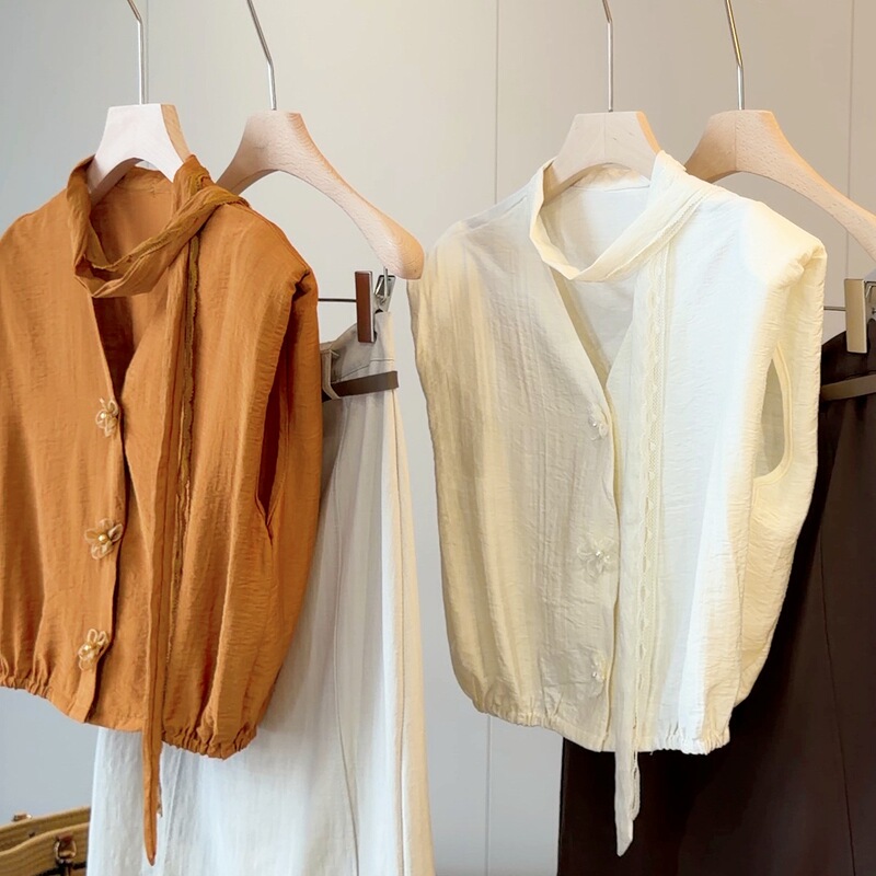 High-End Halter Neck V-Neck Sleeveless Cotton and Linen Shirt for Women, New Summer Design with Pleated Small Flutter Sleeves