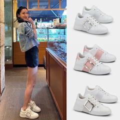 赤ちゃんの同じスタイルの新しいラインストーンスクエアバックル白い靴の女性の本革スポーツシューズ多用途インナー強化カジュアルシューズスニーカー