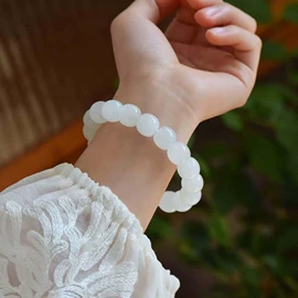 玉器工艺品;宝石工艺品;翡翠手饰