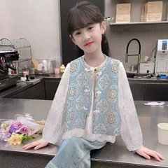 女の子新中国式ベスト春秋2025新型洋気児童国風ベスト女の子ジャカード盤バックル