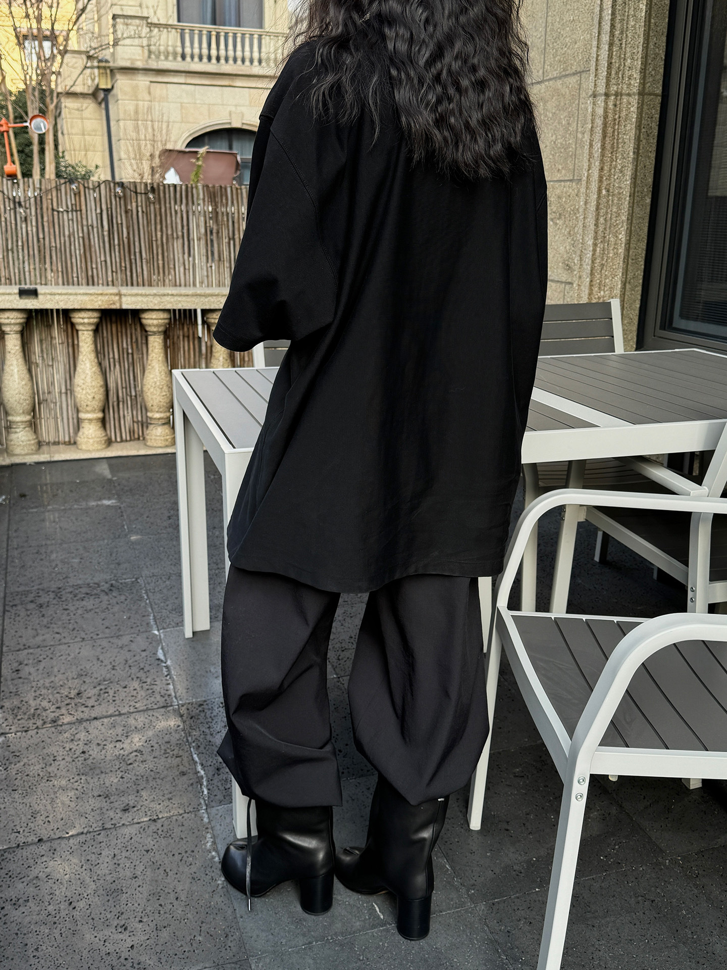 ルーヴル春の新型アメリカ風シンプル基礎モデル純色oversize落肩tシャツカジュアル百合上着女