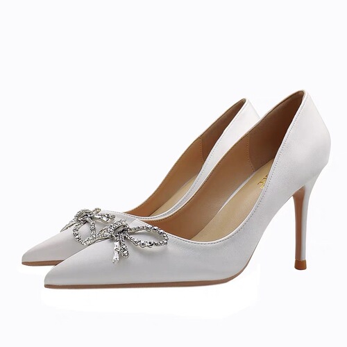  New White High Heels Women's Satin Bow Rhinestone Pointed Temperament Bridesmaid Shoes Women's Wedding Shoes