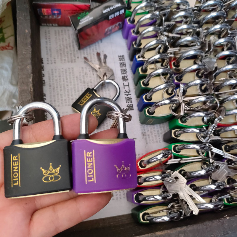 Mayorista marca super anillo bloqueo a prueba de agua antiaerrojo antiaerro a prueba de robo a través de la puerta y la ventana de la maleta almacén dormitorio cerradura dormitorio