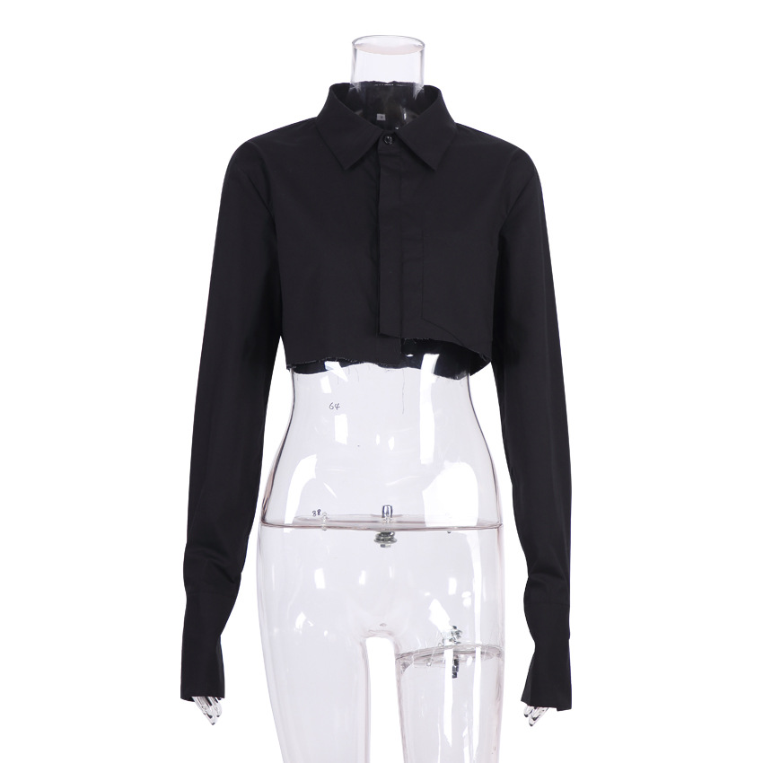 Le bave asimmetriche da donna disegnano le donne della moda_voghion.com
