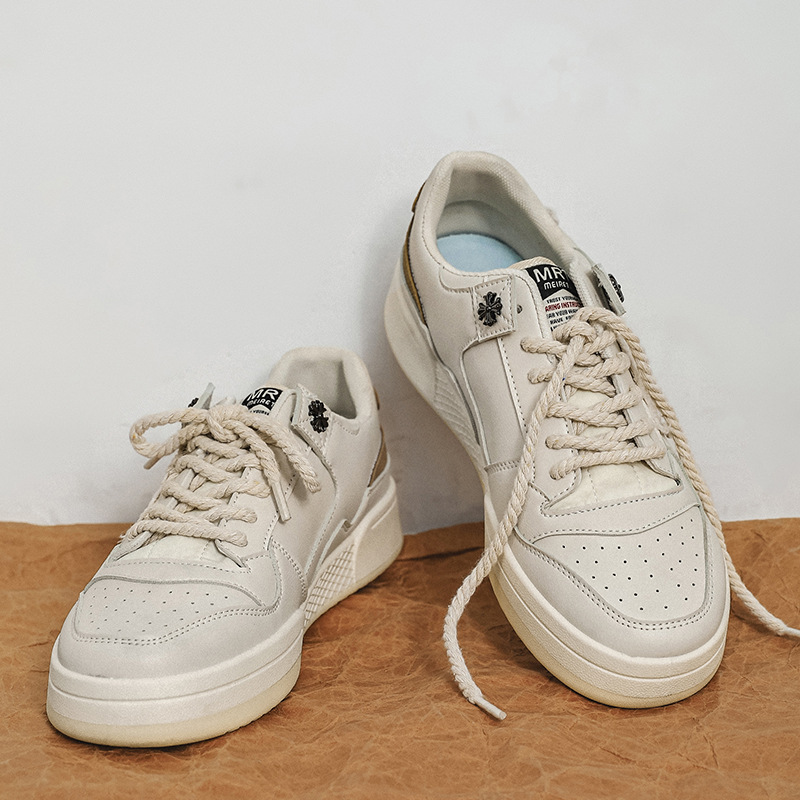 Scarpe da uomo alte, nuove scarpe da ginnastica casual estive con suola spessa, alla moda, tutte le partite, antiscivolo, da basket, da uomo_voghion.com