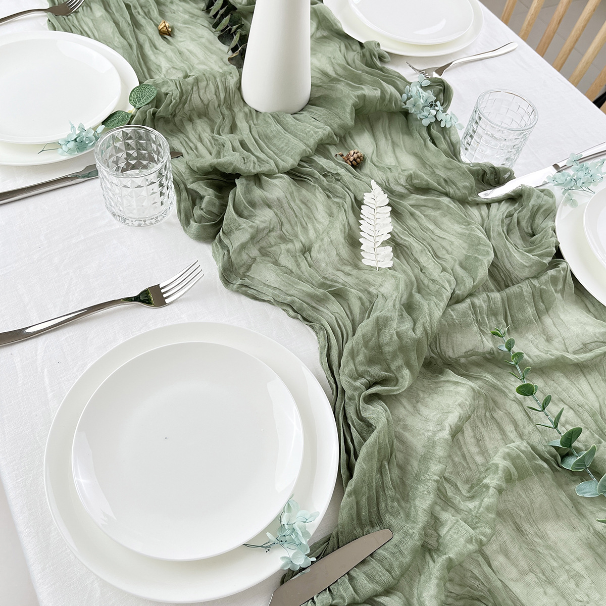 Description Picture 3 of itemTable Runner Balinese Gauze Pleated Tablecloth Wedding Banquet Boho Wedding Decor Holiday Banquet Luxury Tablecloth