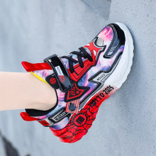 品牌男童防水皮面时尚运动鞋七彩中大童学生软底跑鞋源头厂家批发