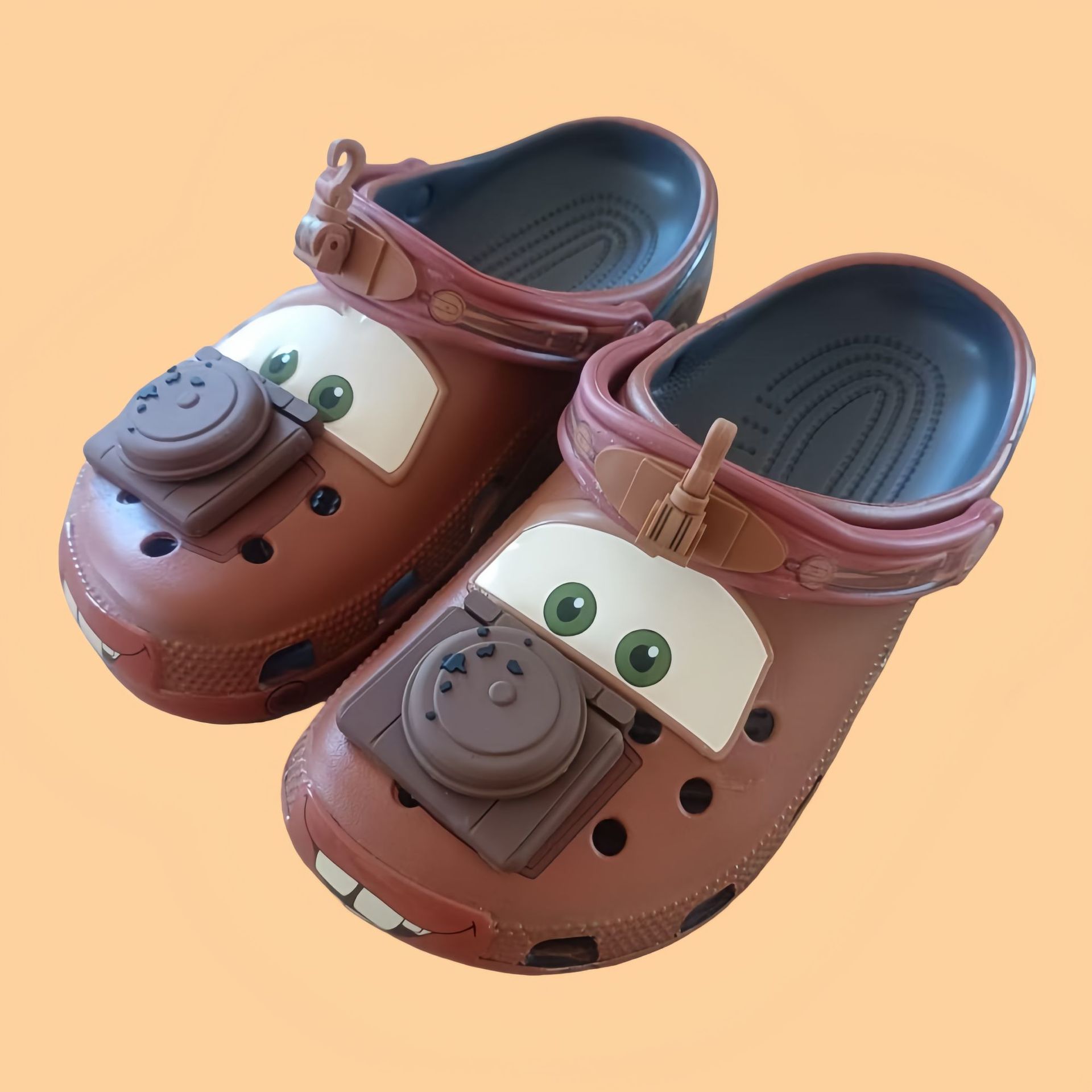 2025 co-marca de automóviles dientes siempre movilizar zapatillas para hombres cómodas zapatos antideslizantes para padres e hijos de moda simple para padres e hijos image 2