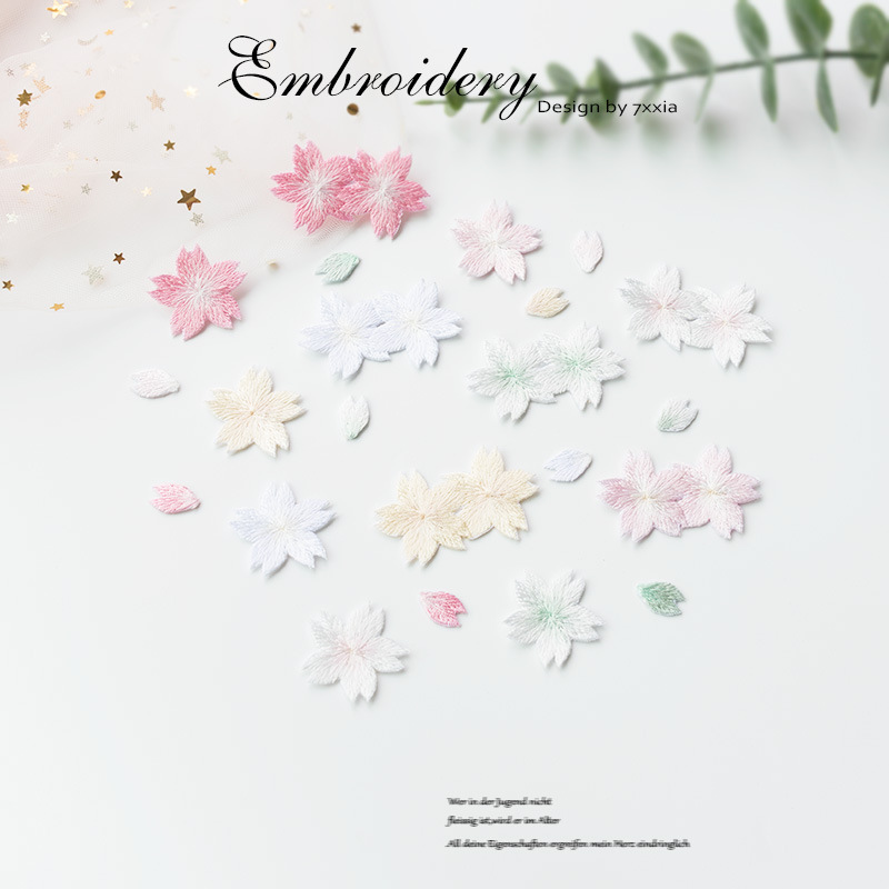 小さいサイズの刺繍の白いピンクの桜の布は花の服のパッチを貼ります。|undefined