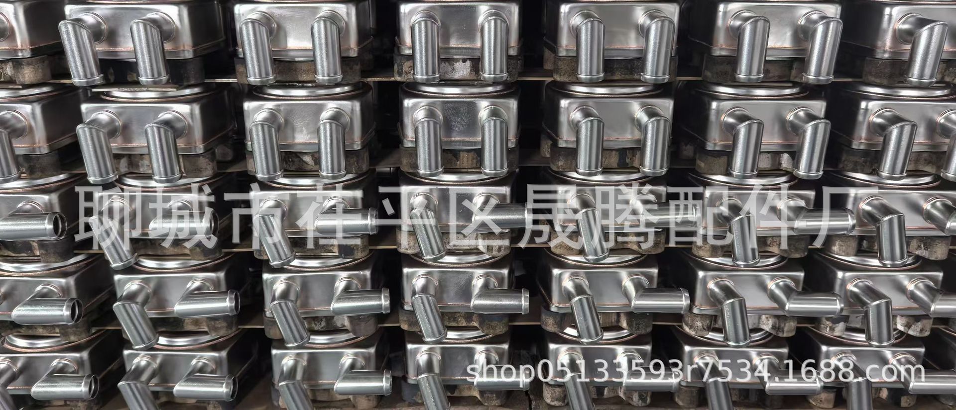 Engine oil cooler 21305EA21B 21305-EA25B is suitable for Nissan