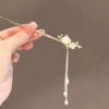 Golden rabbit, Chinese hairpin
