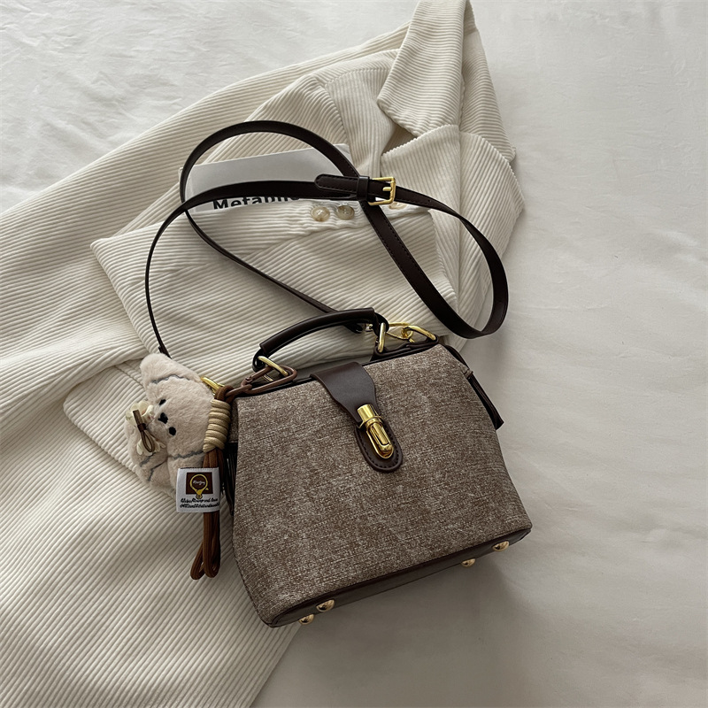 PU Leather Vintage Chinese Style Large Capacity Grained Cowhide Shoulder Crossbody Doctor Bag Women's Bucket Bag - Thumbnail 5