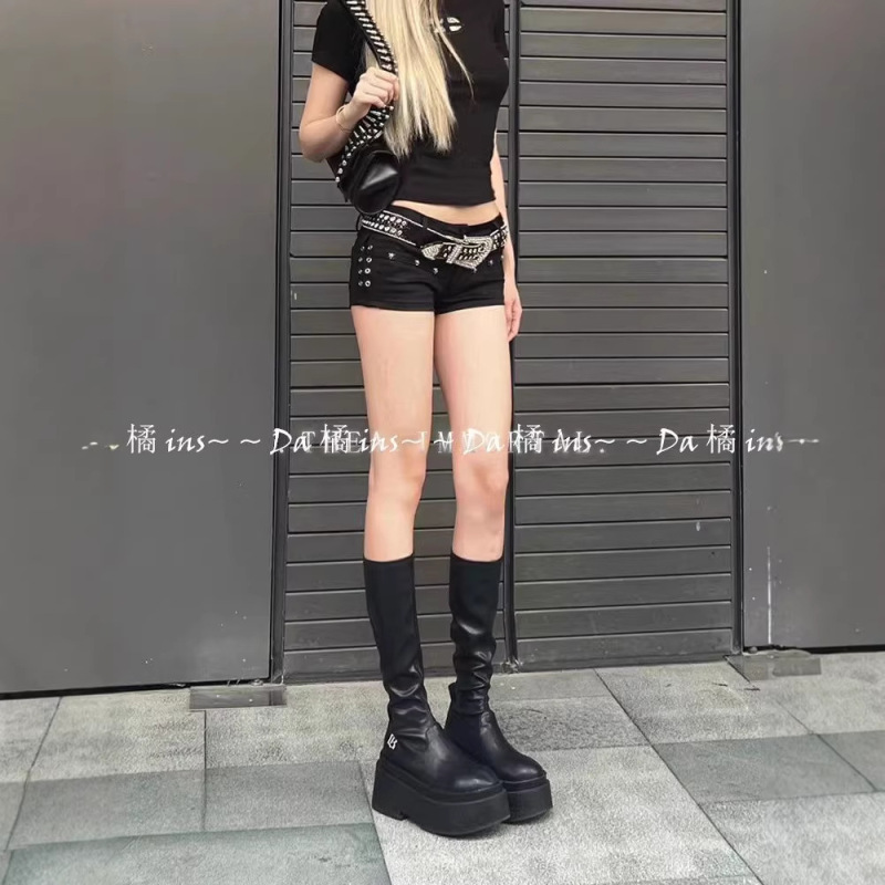Sweet and Cool Spicy Girl Versatile Tight-Fitting Black Denim Super Short Shorts for Women 2026 Summer High Street American Style Sexy Hip-Hugging Hot Pants