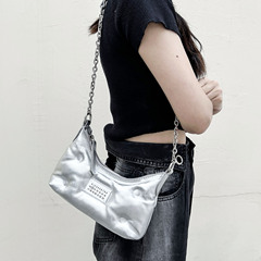 2024 Spring Novelty High-End Chain Leather Plush Fur Underarm Bag Cloud Pillow Mooncake Bag