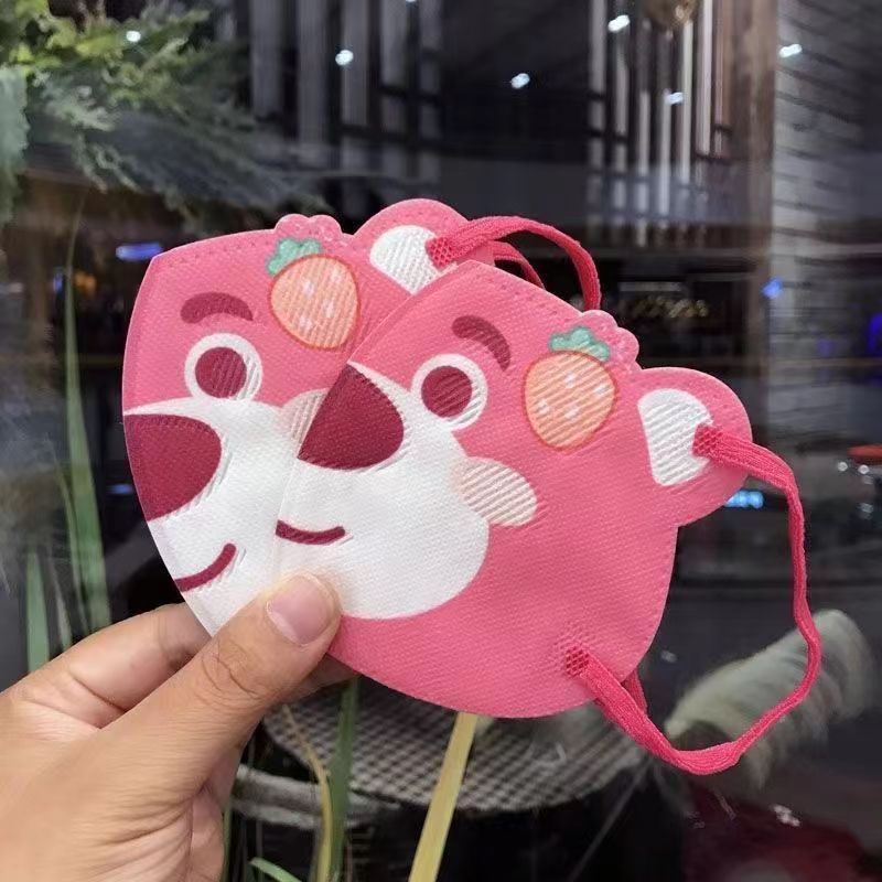 Máscara de oso de fresa para padres e hijos desechables 3D impresión de dibujos animados adultos niños cómodos bebé lindo traje independiente