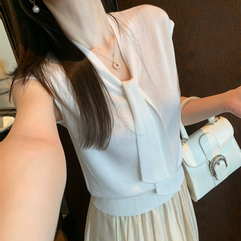 Elegant Style, a Favorite among Office Workers, Tencel Lyocell Lightweight Flowing Knit Top for Women Elegant Style, a Favorite among Office Workers, Tencel Lyocell Lightweight Flowing Knit Top for Women