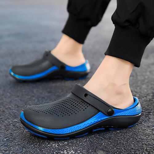 Men's new hole shoes, large size sandals, fashionable all-matching Baotou beach shoes, fashionable dual-purpose slippers wholesale